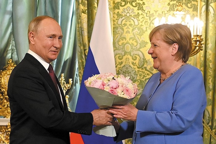 Poutine-Merkel.jpg